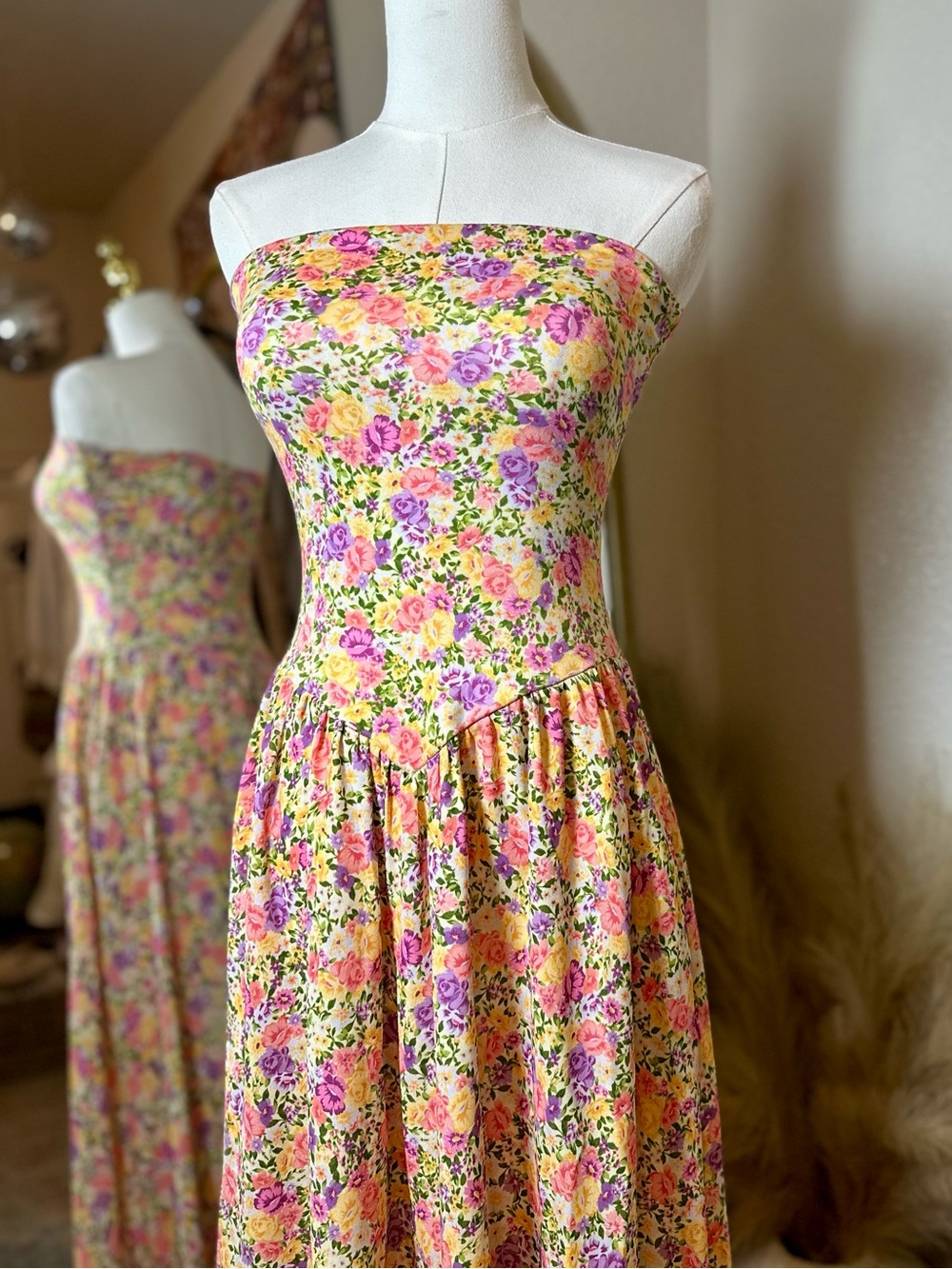 RESA Mackenzie Floral Midi Dress - Picture 3 of 4